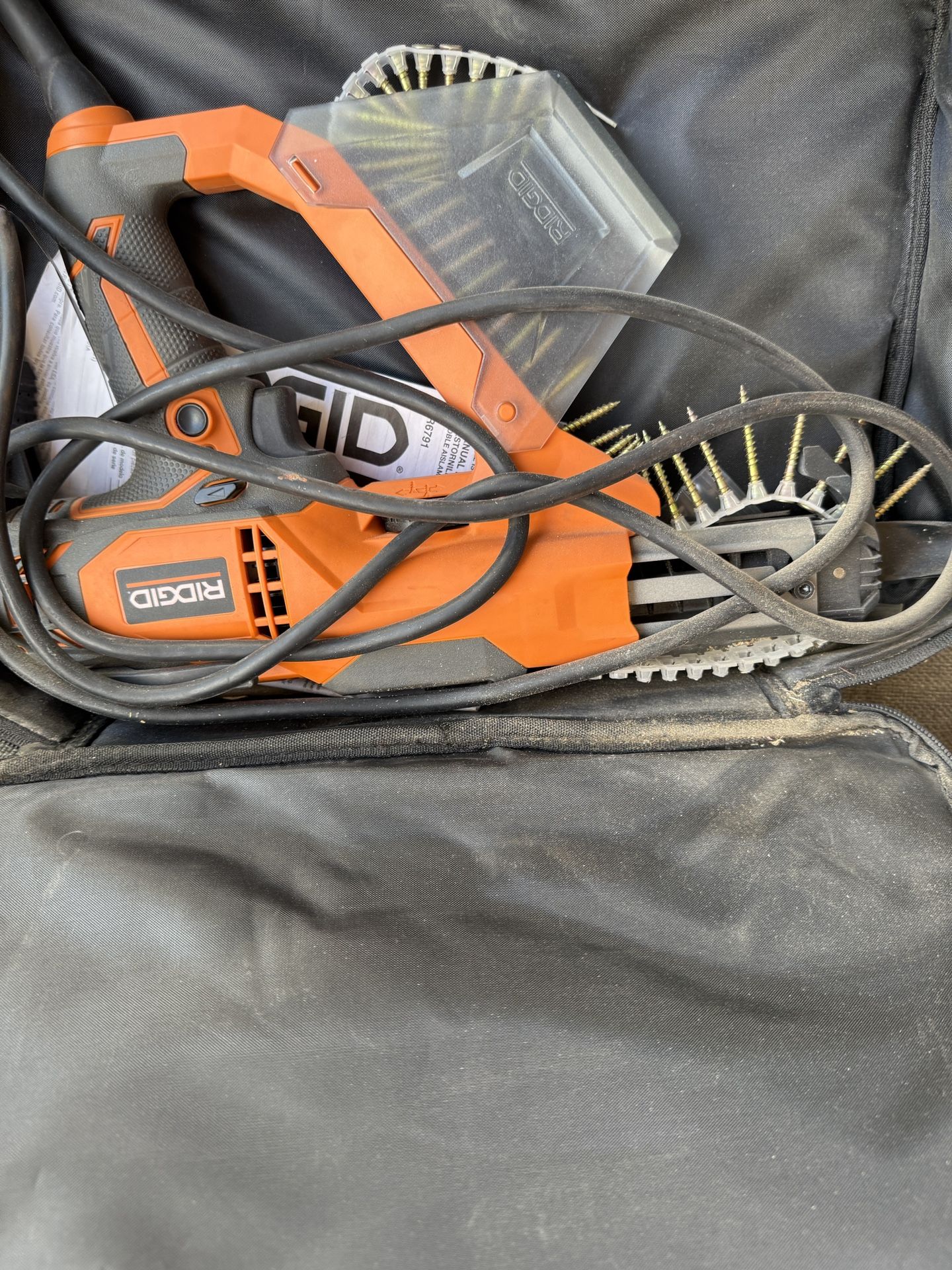 Rigid COLLATED SCREWDRIVER