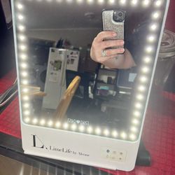 Make Up Mirror - Multi Settings/ Bluetooth 