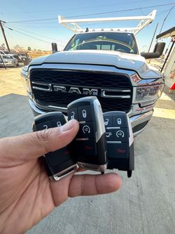 Llaves de autos / car keys and remotes
