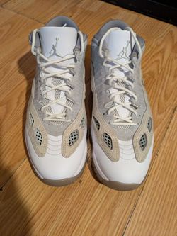 Jordan snakeskins size 11