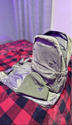 In-N-Out Burger Backpack & Beanie Exclusive Gift