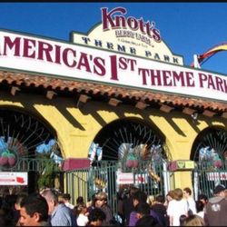 Knotts Berry Farm Tickets