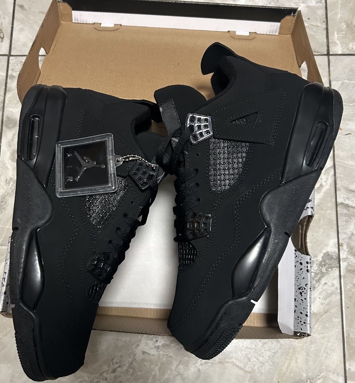 Black Cat Jordan 4