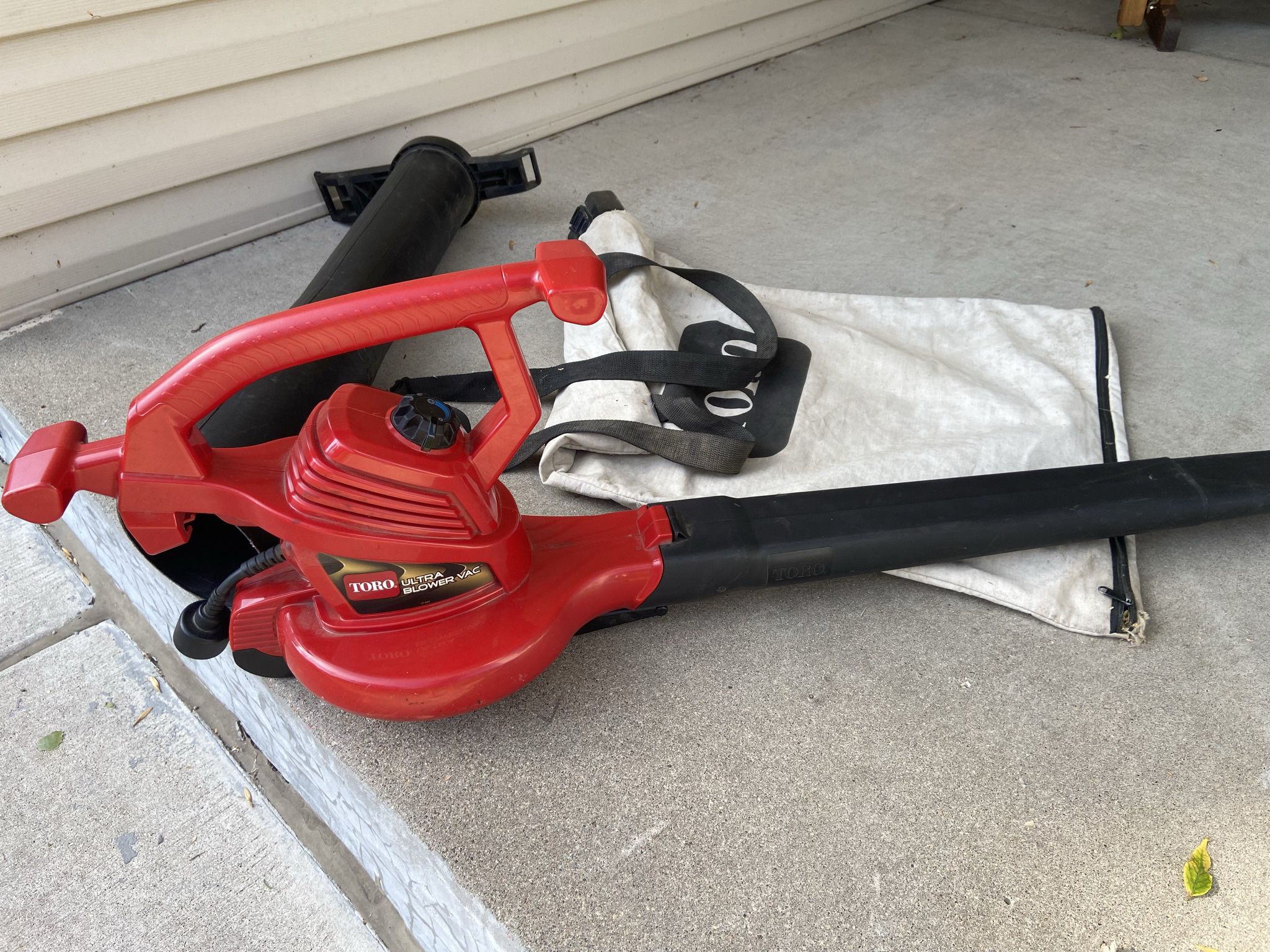 Toro Leaf Blower + Vacuum
