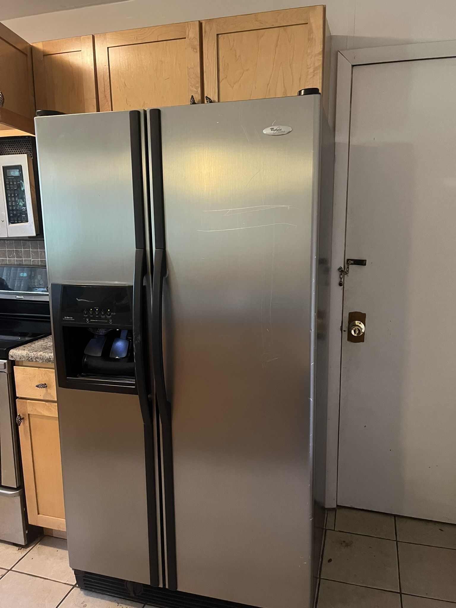 Whirpool 2-Door Refrigerator With Water/Ice Dispenser