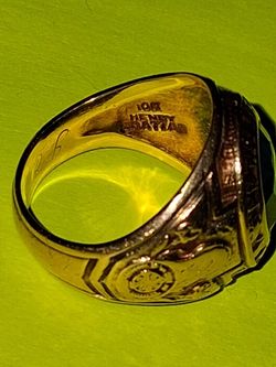 10k Yellow Gold Class Ring Size 6.5