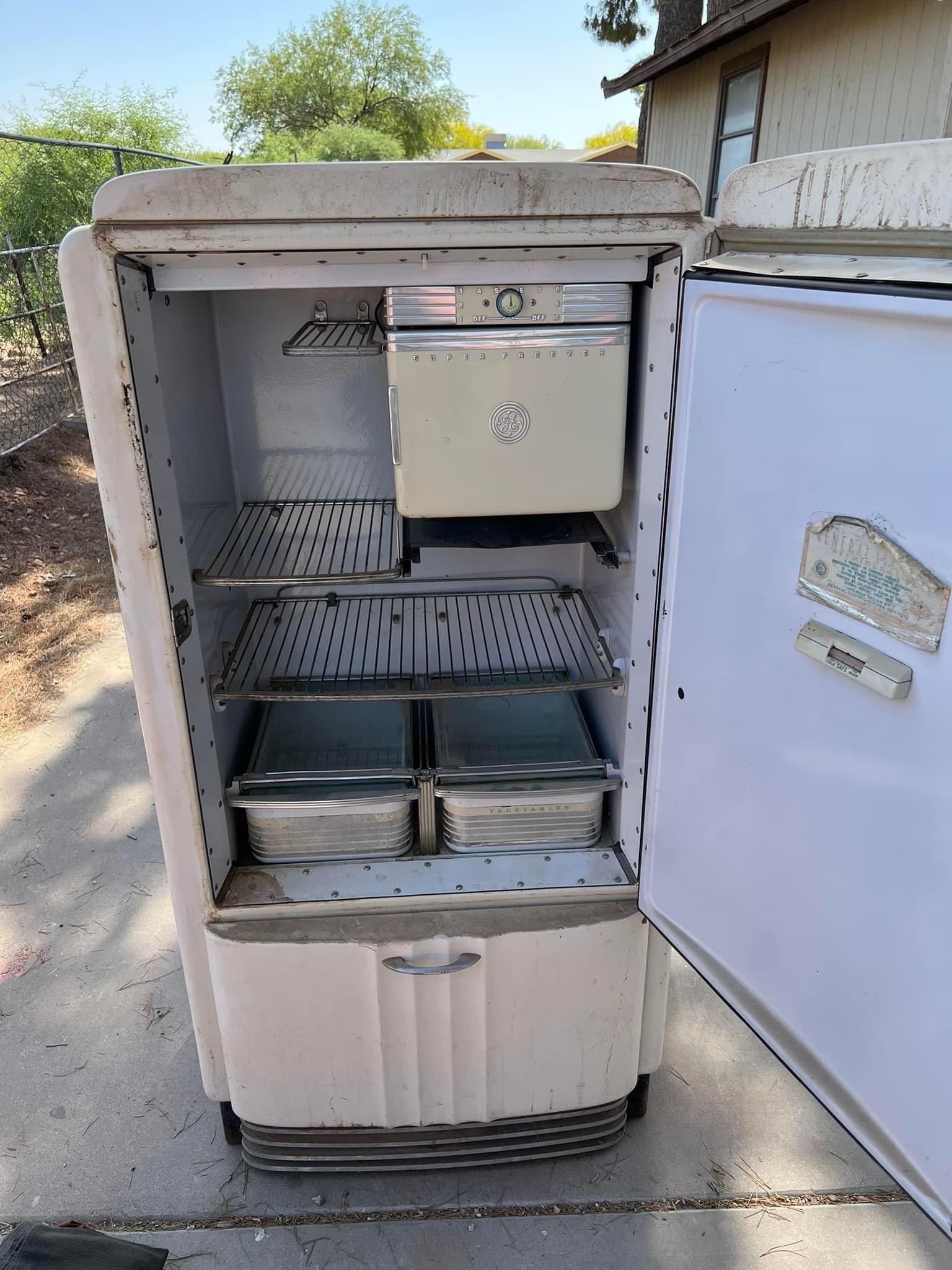 1941 General Electric Refrigerator for Sale in Tolleson, AZ