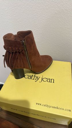 Cathy Jean. Size 6