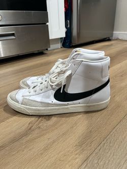 Nike Blazer Mid White Black Sneakers
