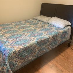 Coaster Queen Bed And Night Stand