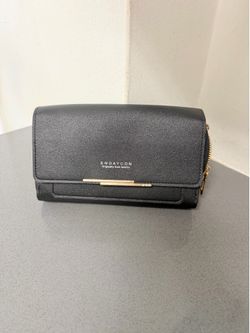 Black faux leather minimalist wallet