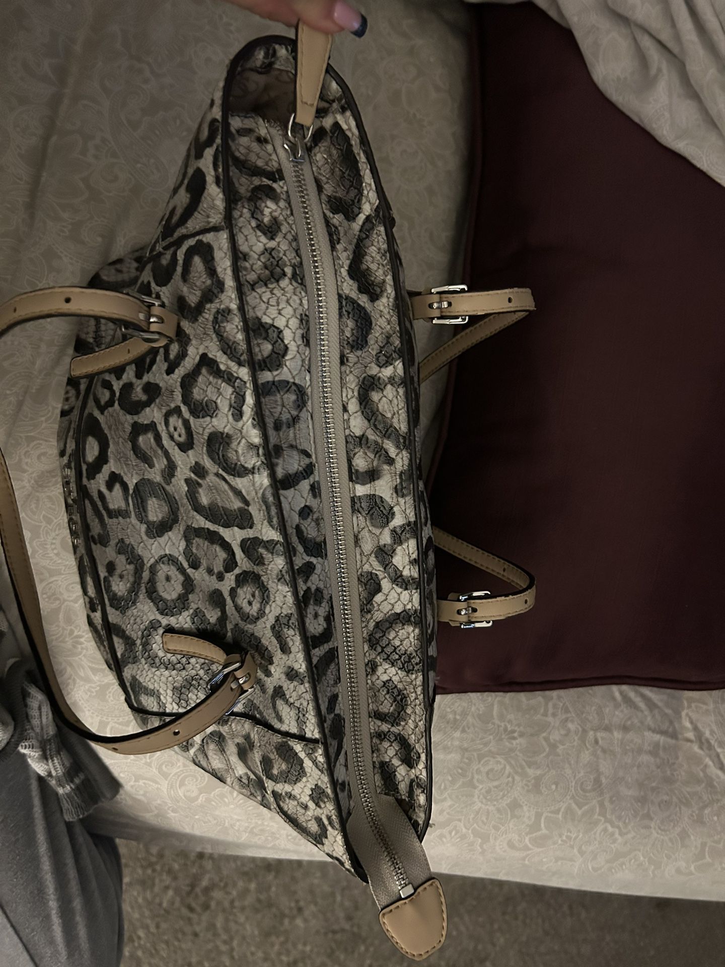 Guess Delaney Leopard Tote (not real)