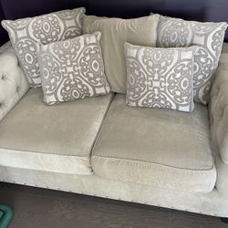 Loveseat + Ottoman