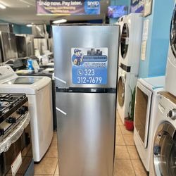 Crosley Refrigerator 10 Cu. Ft. Stainless Steel New (22”w By 60”h By 28”d)
