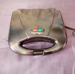 Electric Grill/Sandwich Press Only $5
