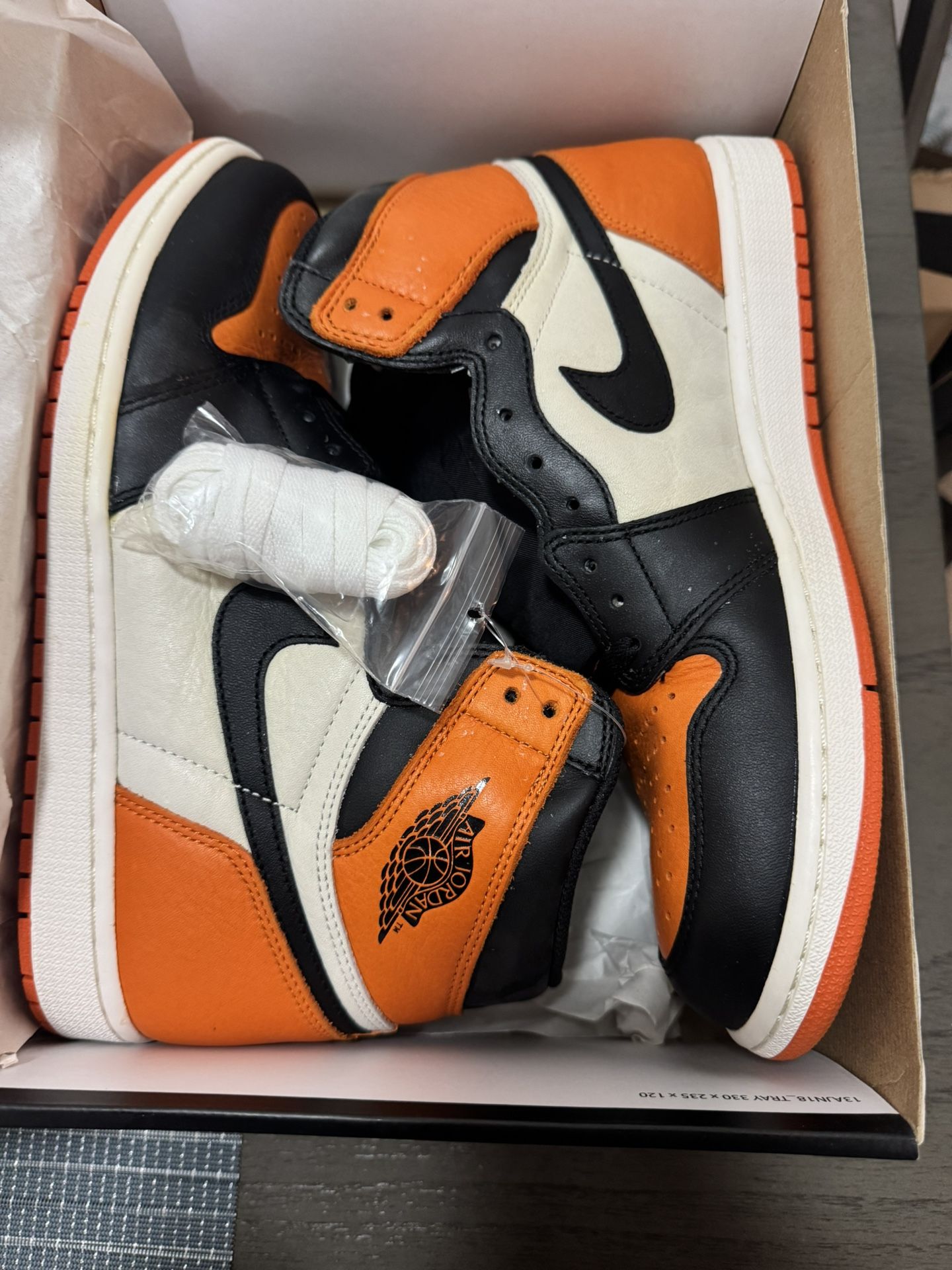 Shattered Backboards Og 2015 Brand New DS Size 11.5