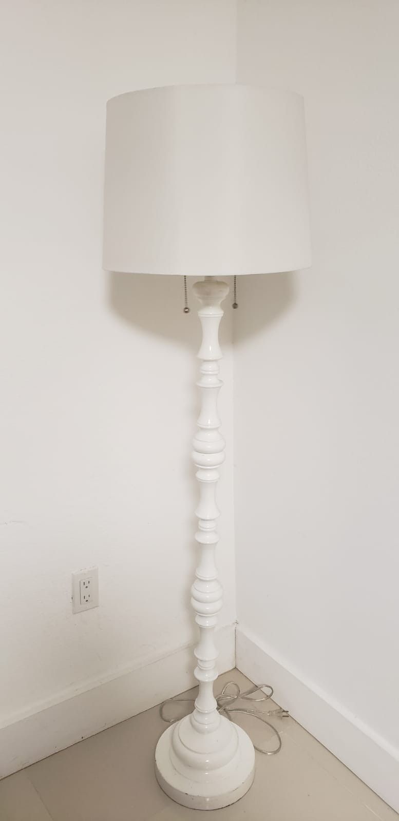 Floor lamp