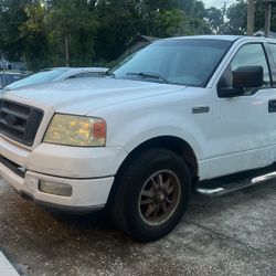 Ford 5150 2004