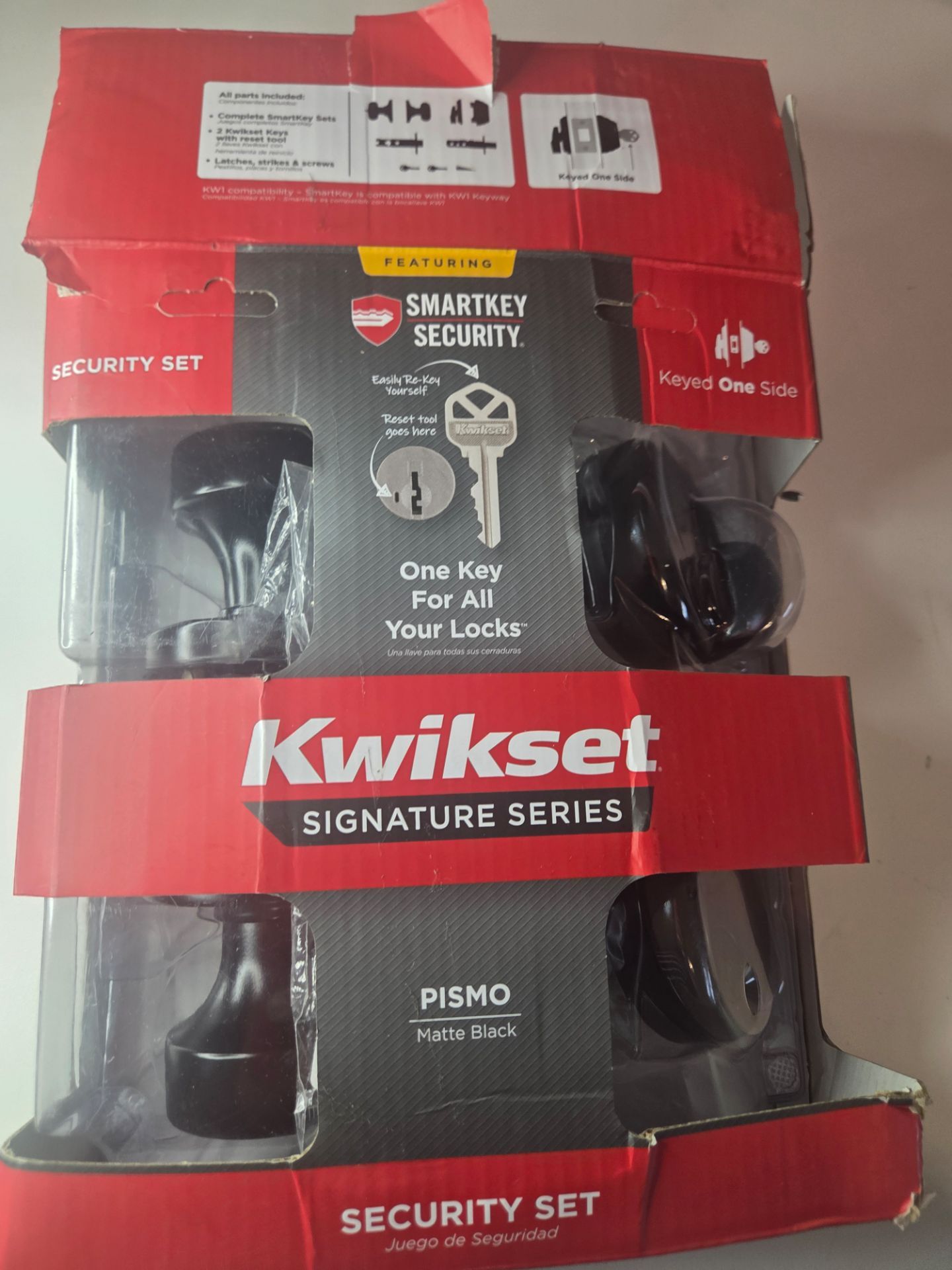 Kwikset deadbolt and keyed entry door https://offerup.com/redirect/?o=a25vdy5ORVc=