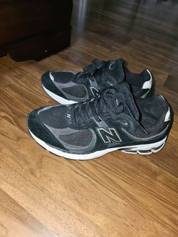 New Balance 2002R Black Sneakers Size 9