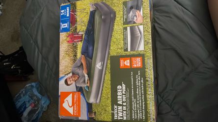 14 inch Air Mattress with Built-In Pump