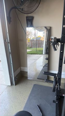 MIRROR Interactive Home Fitness Display