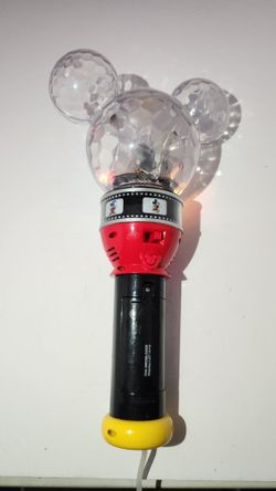 Disney Mickey Mouse Film Strip Light-Up Color Changing Bubble Wand Disneyland