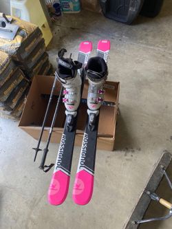 Kids ski set up