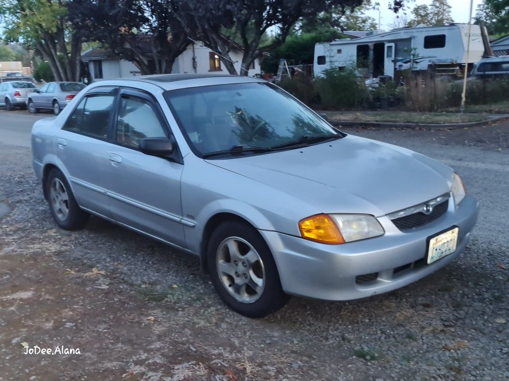 2000 Mazda Protege