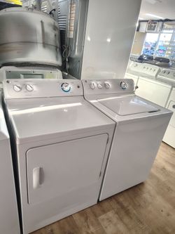 GE 220v  top   load washer and  electric dryer In Excellent Working Condition