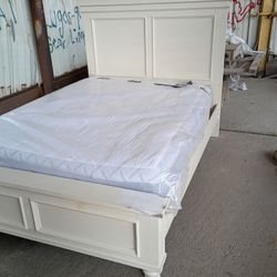 Queen Bed Frame 