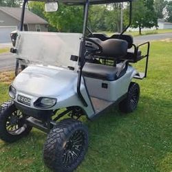 Lifted 2017 Gas Golfcart 