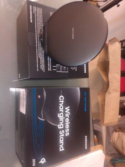 Wireless charging stand