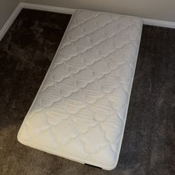 Twin Bed 