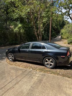 2011 Chevrolet Malibu Black 4-Door Sedan