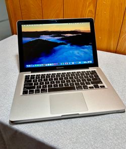 Apple MacBook Pro 13” i5/8GB/256GB SSD $140