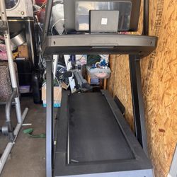 Nordic track Treadmill X24