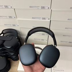 AirPod max Active Noise Cancellation 