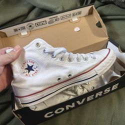 Converse White 