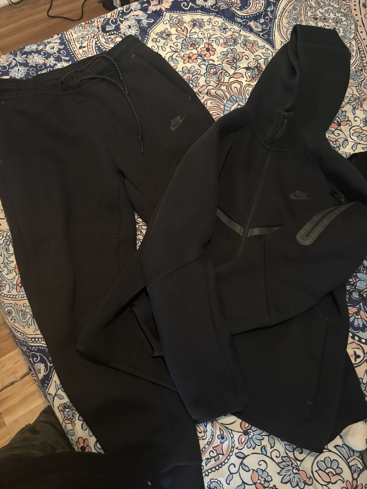 Nike Tech Fleece