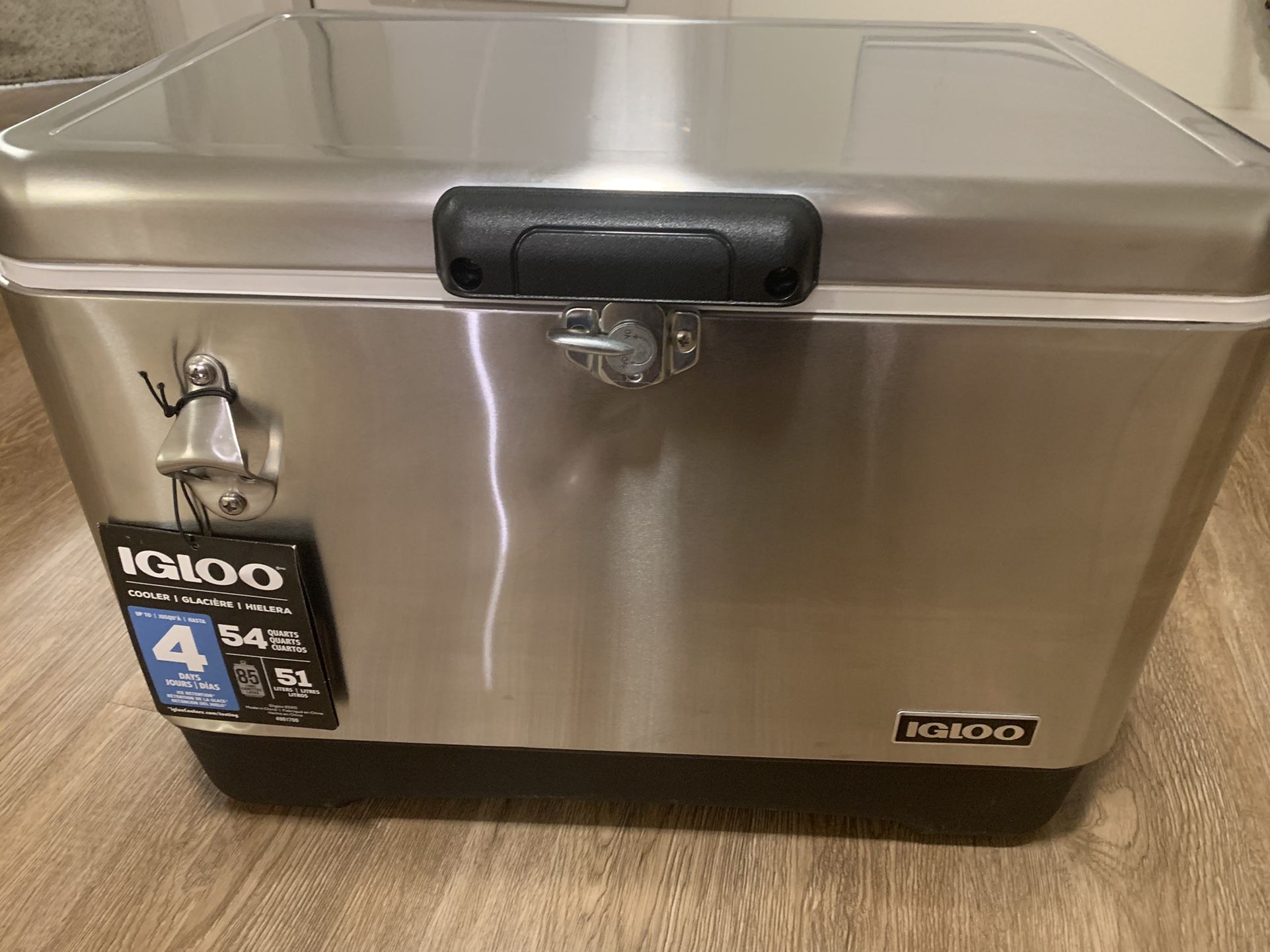 Igloo New Legacy Cooler 54qt Stainless Steel Dents Vintage Looking Ice Chest