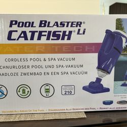CORDLESS POOL & SPA VACUUM 