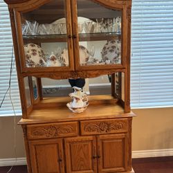 Beautiful Oak Buffet With Beveled Glass Lighted China Cabinet