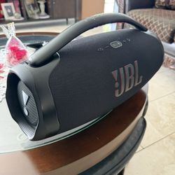 JBL Boombox 3