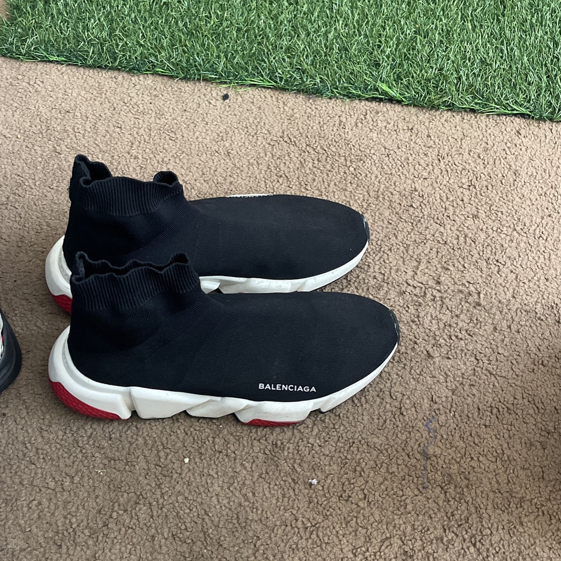 Balenciga Speed Trainers Black White And Red