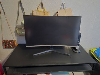 Samsung curved monitor