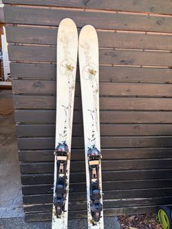 Dynastar Skis with Bindings