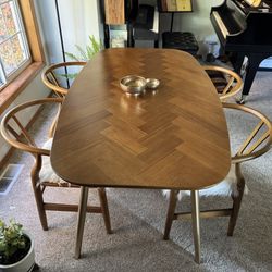 Dining Table With 4 Chairs