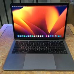 Apple MacBook Pro 13" 2017 Touchbar i5 8gb 256gb SSD

