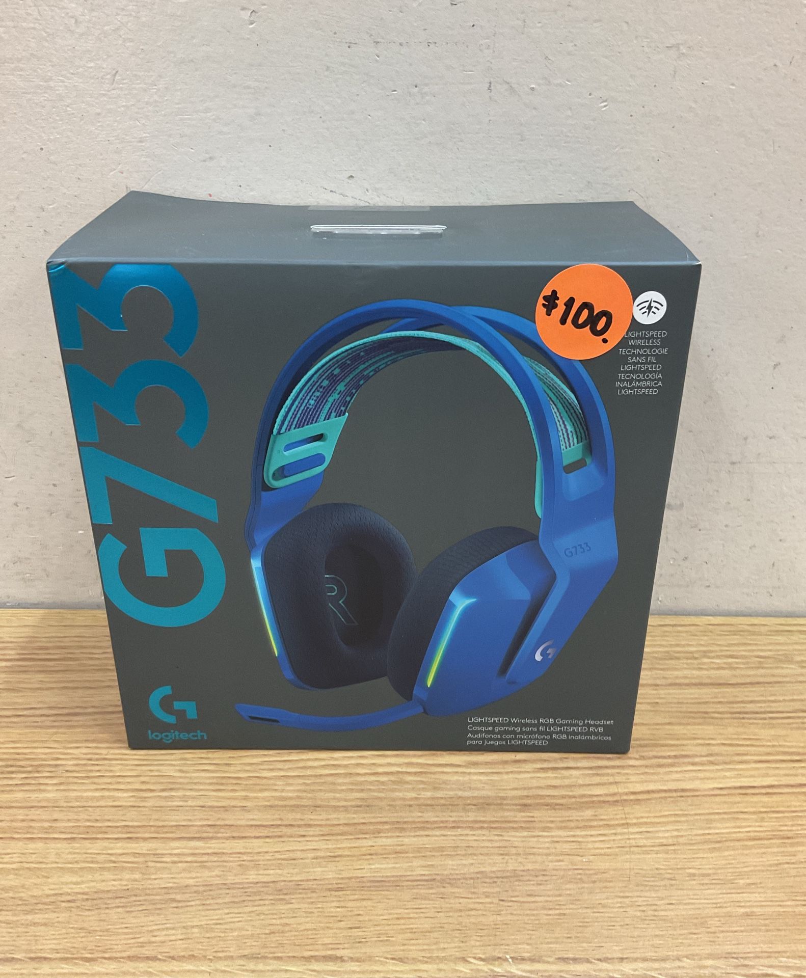 LOGITECH G733 LIGHTSPEED WIRELESS RGB GAMING HEADSET.